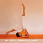 Η στάση στους ώμους με υποστήριξη  με ένα πόδι ΙI  /   Shoulder stand pose with one leg IΙ