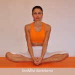 Η στάση της δεμένης γωνίας  /  Caught angle pose